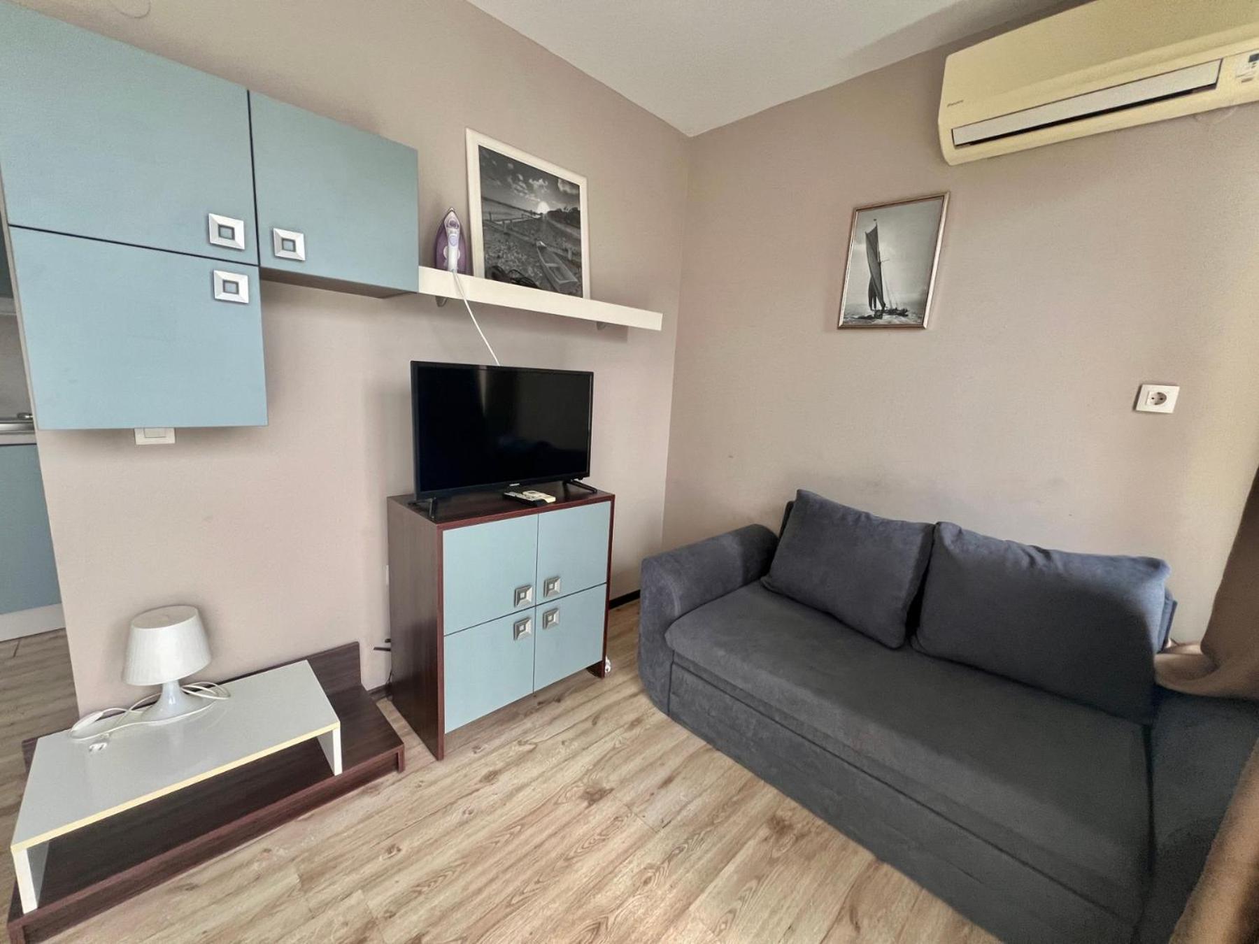 Kiara Apartments Aziz Konstantin ve Elena Dış mekan fotoğraf