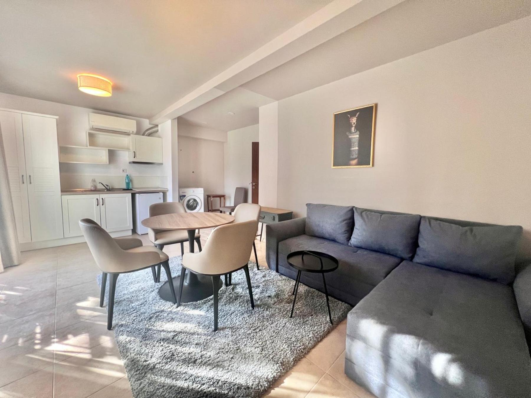 Kiara Apartments Aziz Konstantin ve Elena Dış mekan fotoğraf
