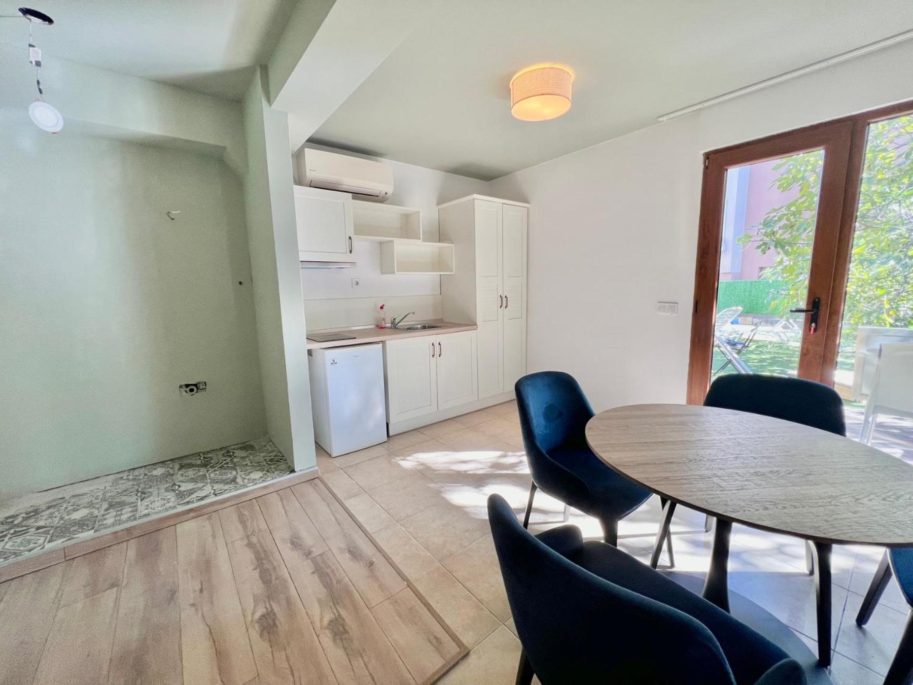 Kiara Apartments Aziz Konstantin ve Elena Dış mekan fotoğraf