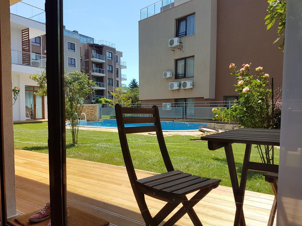 Kiara Apartments Aziz Konstantin ve Elena Dış mekan fotoğraf